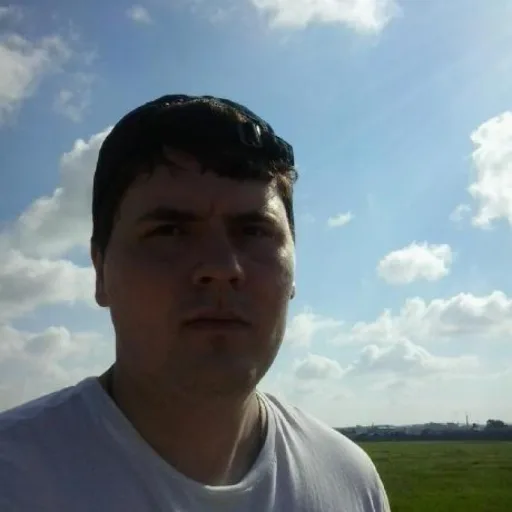 Denis Kolosov