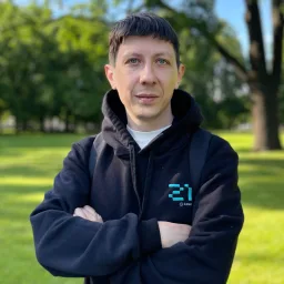 Mikhail Perevalov photo