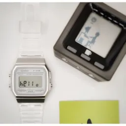 Ollee Watch logo