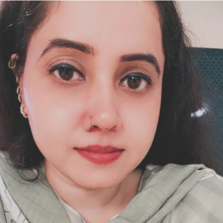 Julie Khan photo